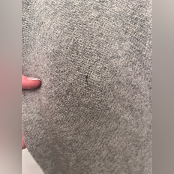 Tory Burch Cashmere Crewneck Pullover Sweater Size XS Gray - Picture 3 of 3